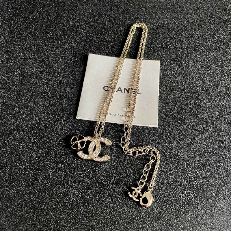 Chanel Necklace 04yxs124
